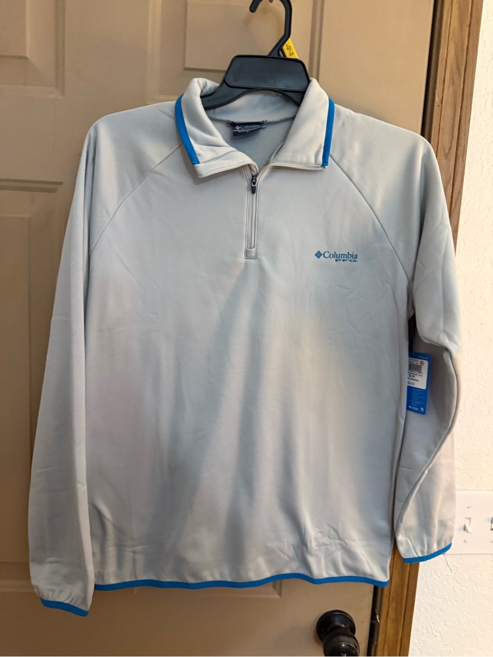 Columbia Light Gray Quarter-Zip with Blue Trim